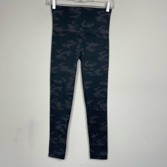 Spanx Look At Me Now Camo Seamless Cropped Leggings M Ankle Length High Rise - Picture 3 of 12